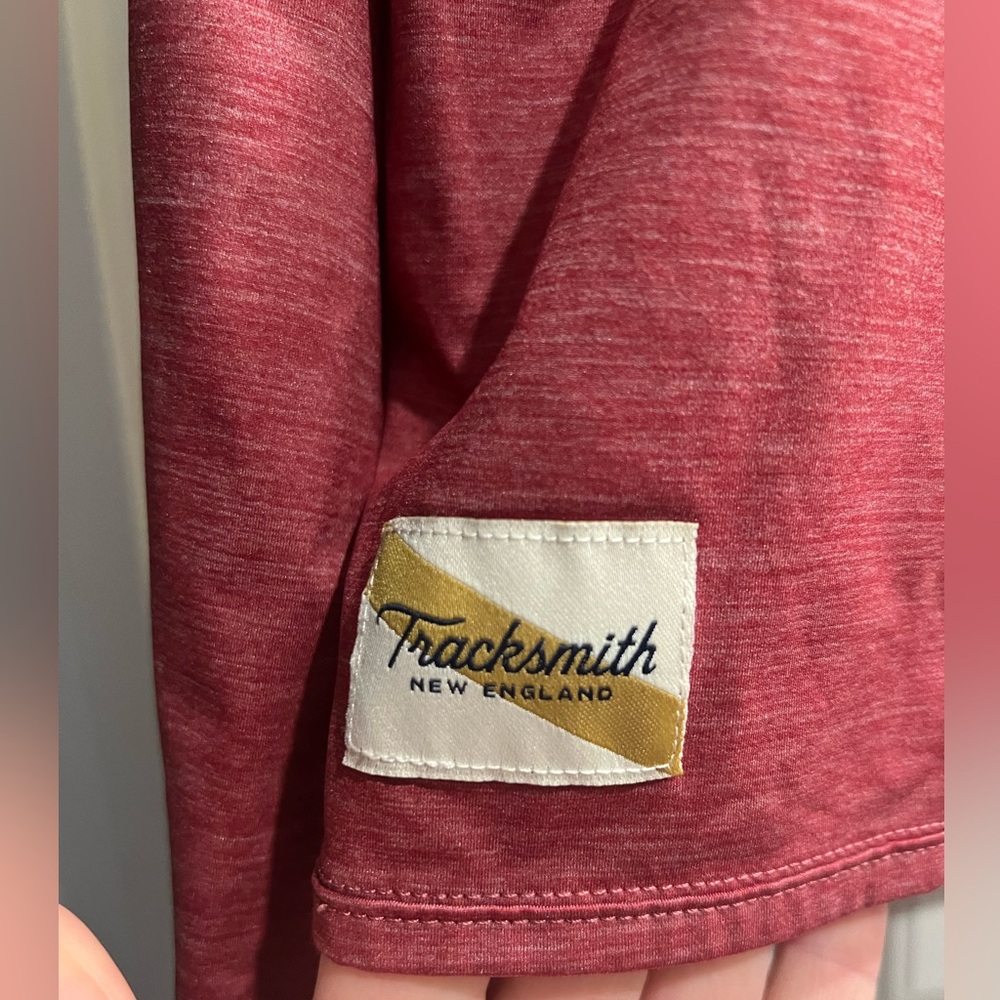 Tracksmith women’s quarter zip pullover, size medium, EUC